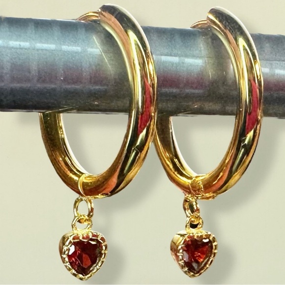 Ruby Simulant CZ Crystal Goldtone Huggie Hoop Earrings Inspired by Meghan Markle - Picture 1 of 13